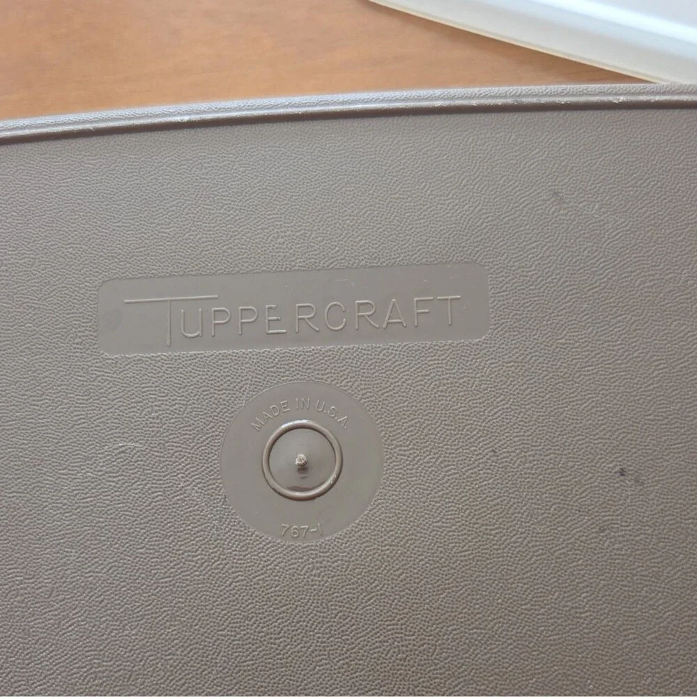 Tupperware tuppercraft rectangular